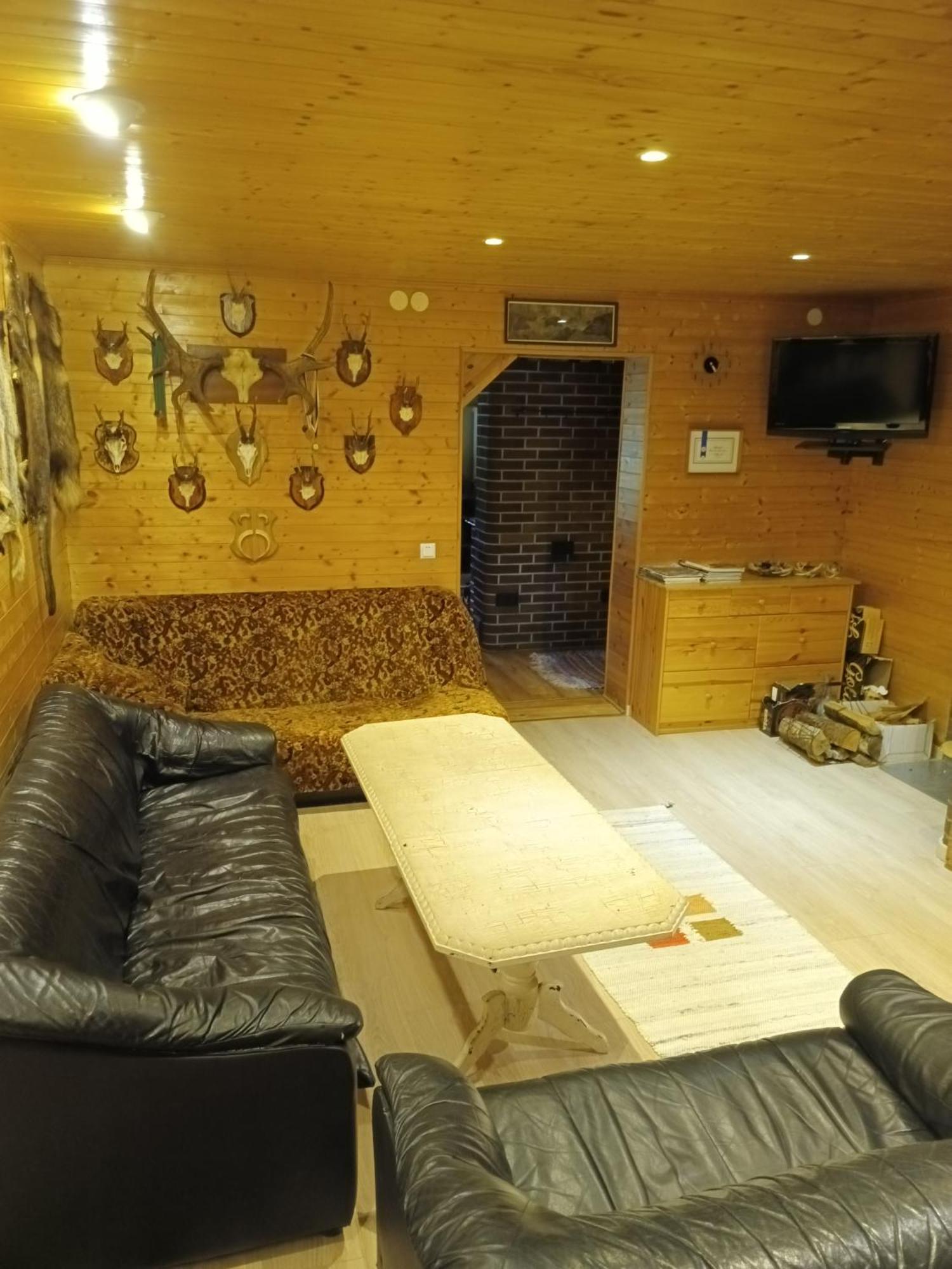 Kullamaa Paepealse Guesthouse מראה חיצוני תמונה